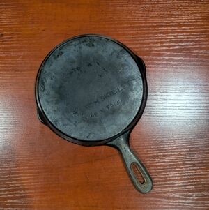 6' Cast Iron Skillet
